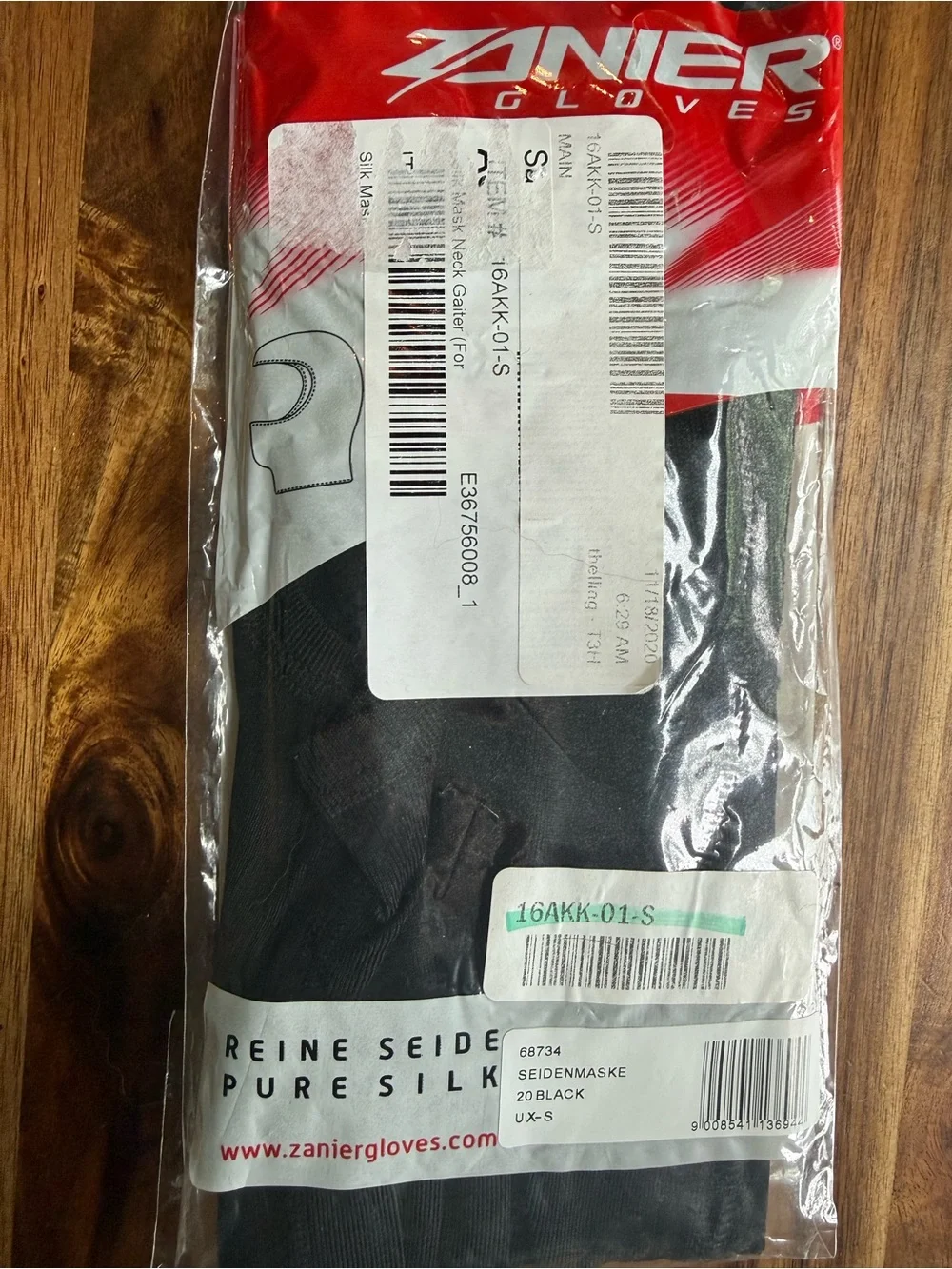 100% Silk Face Mask in Black and Red